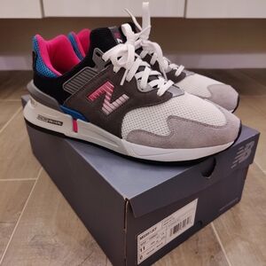 New Balance 997